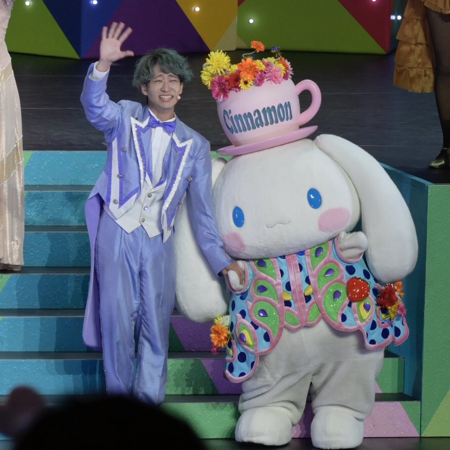mimmi47jin's tweet photo. お兄さんたちあんまりよく撮れてないけどっっごめんねっっ😂
#皆木一舞 #ポムポムプリン #松井遥己 #シナモロール #岩城直弥 #マイメロディ #高崎翔太 #ハローキティ #FromHelloKitty #ステアラ https://t.co/mHAhrgXqaH