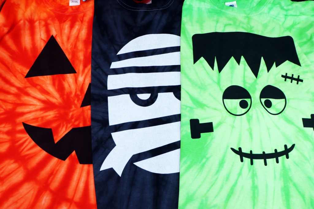 MyCustomCat's tweet photo. Have you decided on your Halloween costume yet?๐ค
Sell custom t-shirts in a Halloween Costume Pack!๐๐ป
#halloween #customtshirt #halloweemcostume #customcostume #costume #pod #printondemand https://t.co/x3KpXePWyv
