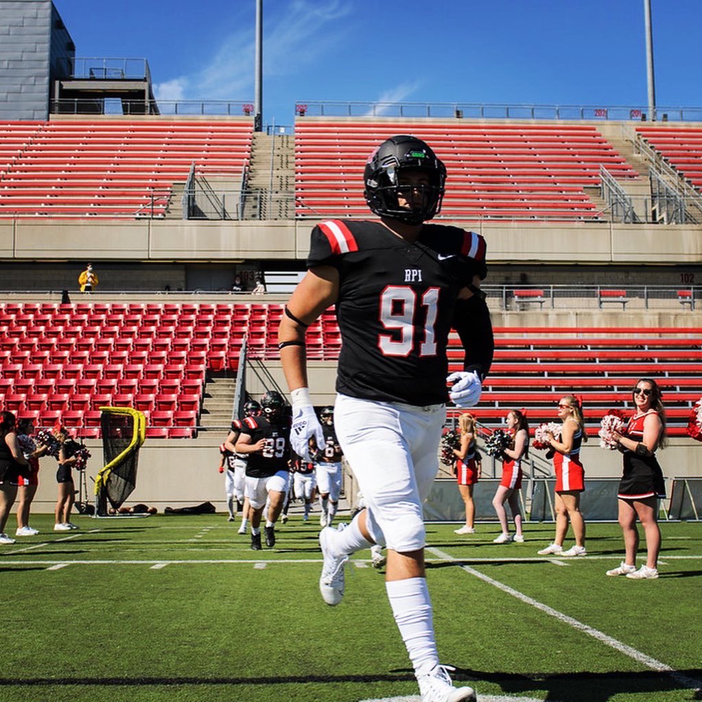 JakeGrosjean's tweet photo. the beginning of something special @RPIFootball #REDFAM https://t.co/ozPQ7HFqbD