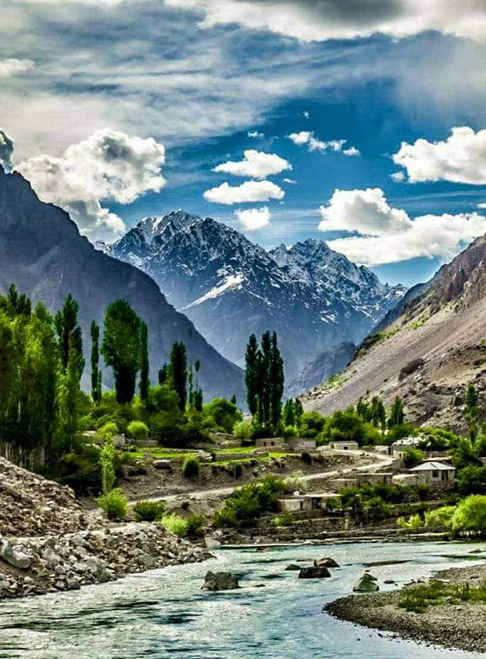 IshaqUllah13's tweet photo. #WorldTourismDay #ColoursOfGB ❤ https://t.co/2amn8ldot9
