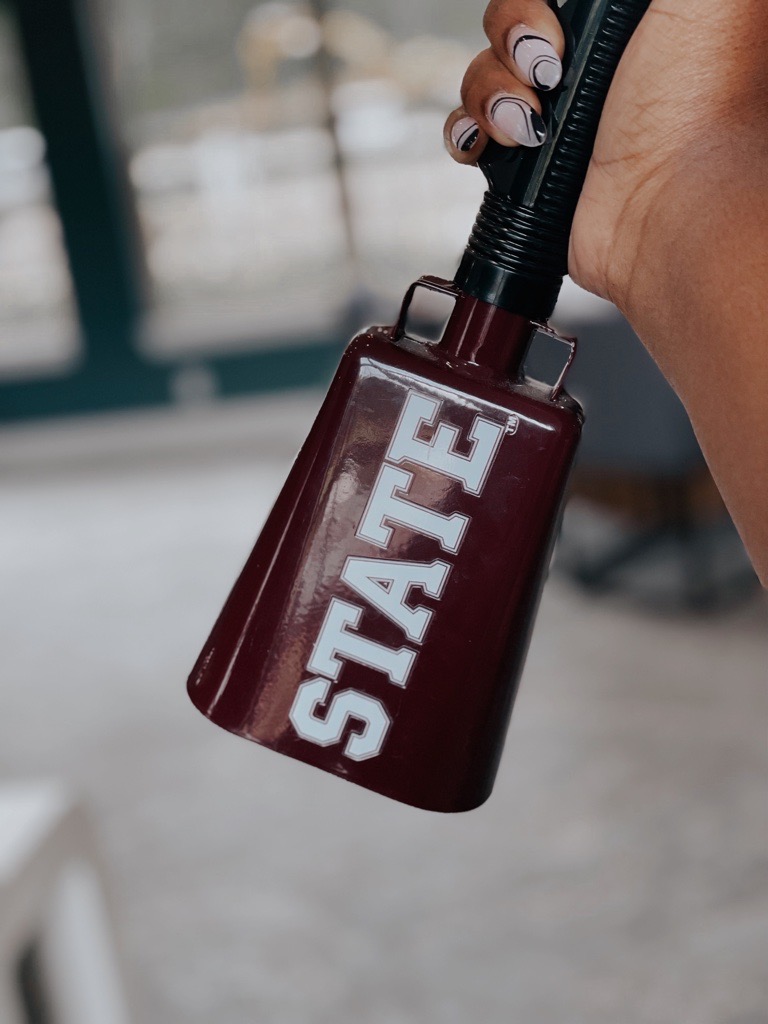 Happy Monday! Have a great and productive school week!
.
.
#residents #studentspaces #apartments #collegedays #studenthousing #starkville #starkvilleapartments #mississippi #msu #hailstate #and #gobulldogs