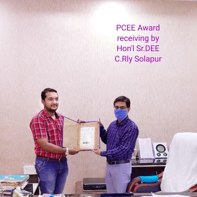 Ashfaque_SUR's tweet photo. Received PCEE Award 2019-20 from Shri. Anubhav Varshney Sr.DEE/Solapur Central Railway. https://t.co/XSFT17eQoc