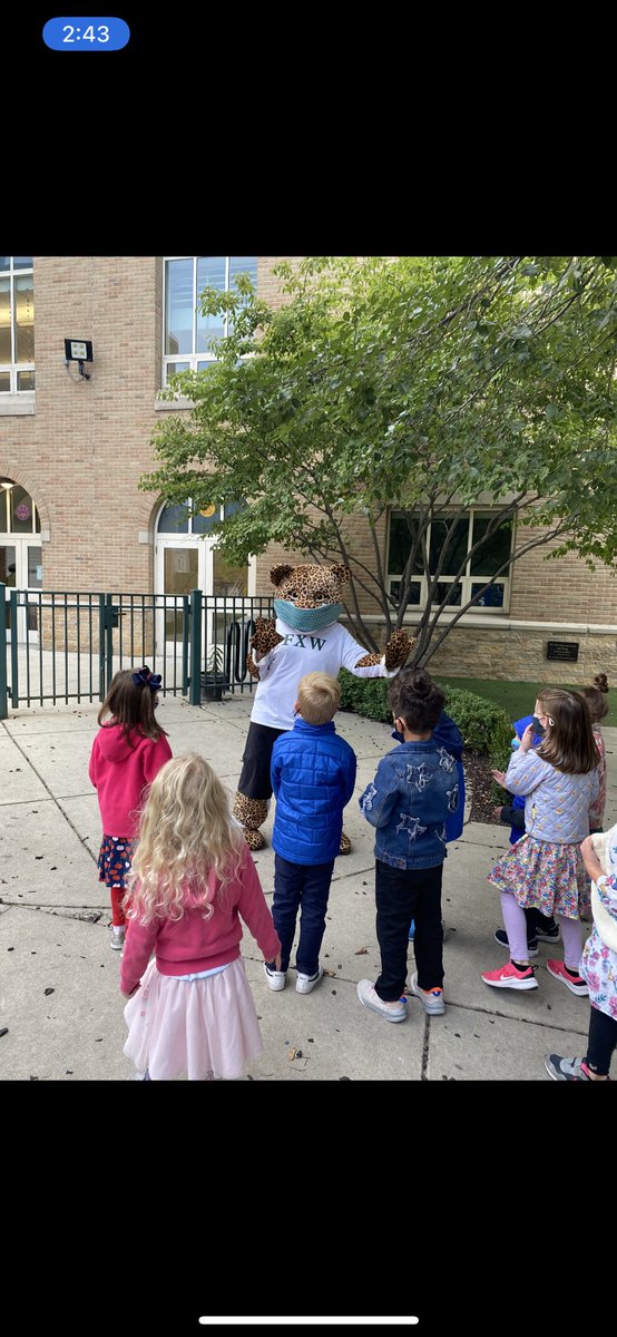 FXWChicago's tweet photo. Our youngest Jaguars love Jiggy! Have a great week, everyone. #fxw #fxwjaguars #fxwstrong https://t.co/d3QBP3KTNw