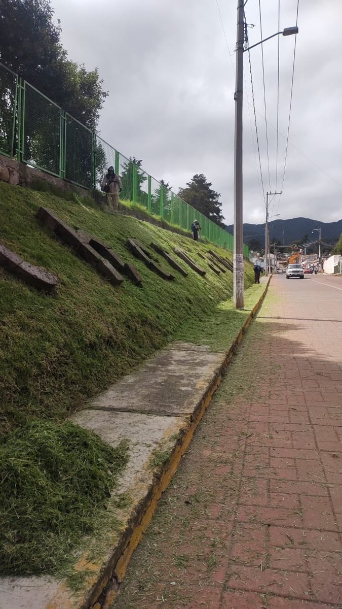 chapa_gm's tweet photo. En el Gobierno Municipal de #ChapaDeMota estamos comprometidos con el progreso y bienestar de los #Chapamotenses, iniciamos los trabajos para mejorar la imagen urbana de la Cabecera Municipal. 
¡Juntos #SigamosProgresando! 🏠💙 https://t.co/FLQuo6G9FV