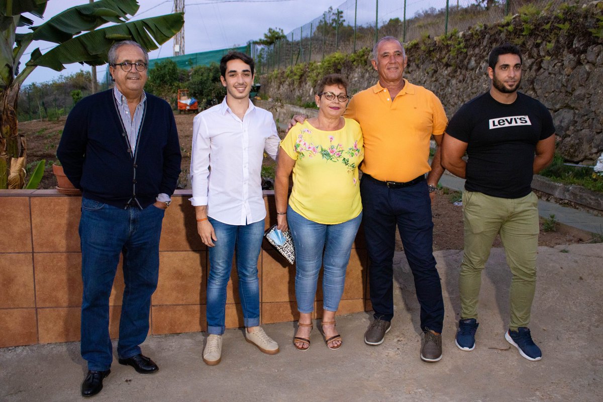 aalarcoblog's tweet photo. 🔵Muchas felicidades a Aaron Mesa, recientemente elegido presidente del Comité Local del PP de La Guancha. A por todas. #TenerifeNosUne
#Aaron #PP #LaGuancha #Tenerife🏴 #Canarias🇮🇨 #España🇪🇸 #24Sep #Asamblea #ComiteLocal https://t.co/yox0bSheDo