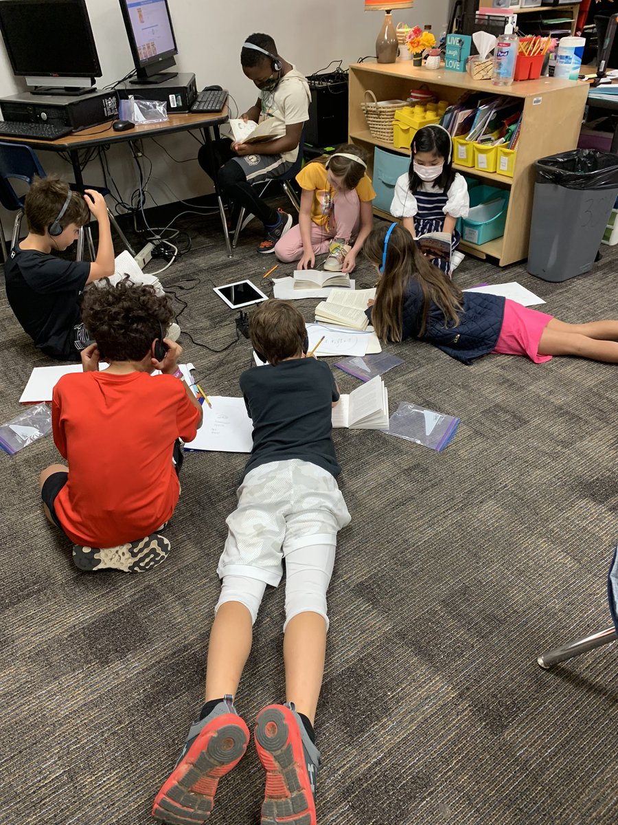 MrsBarrett_FCE's tweet photo. Nothing like listening to a good book to start of the week. https://t.co/IvUTCfY2ch