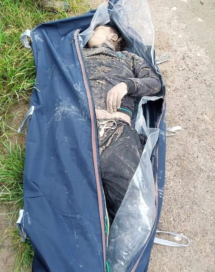 tw // death

A 20 yr old deputy commander of KNDF Battalion 1, TheoDowro, was brutally killed by SAC terrorists during the clashes near KoneTar, Taesulae, KyaukSe village, in Demoso Tsp. #FreezePaymentsToJunta #Sep27Coup   #WhatsHappeningInMyanmar