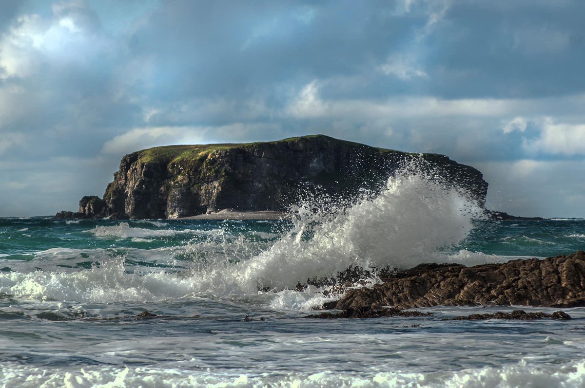 Did you know that today is #WorldTourismDay? What better time to remind yourself to book that autumn break and see the wild Atlantic in all its glory 🌊 Donegal is beautiful all year round with so much to see and do.
#autumnescape #govisitdonegal  #ballyliffinhotels #ballyliffin