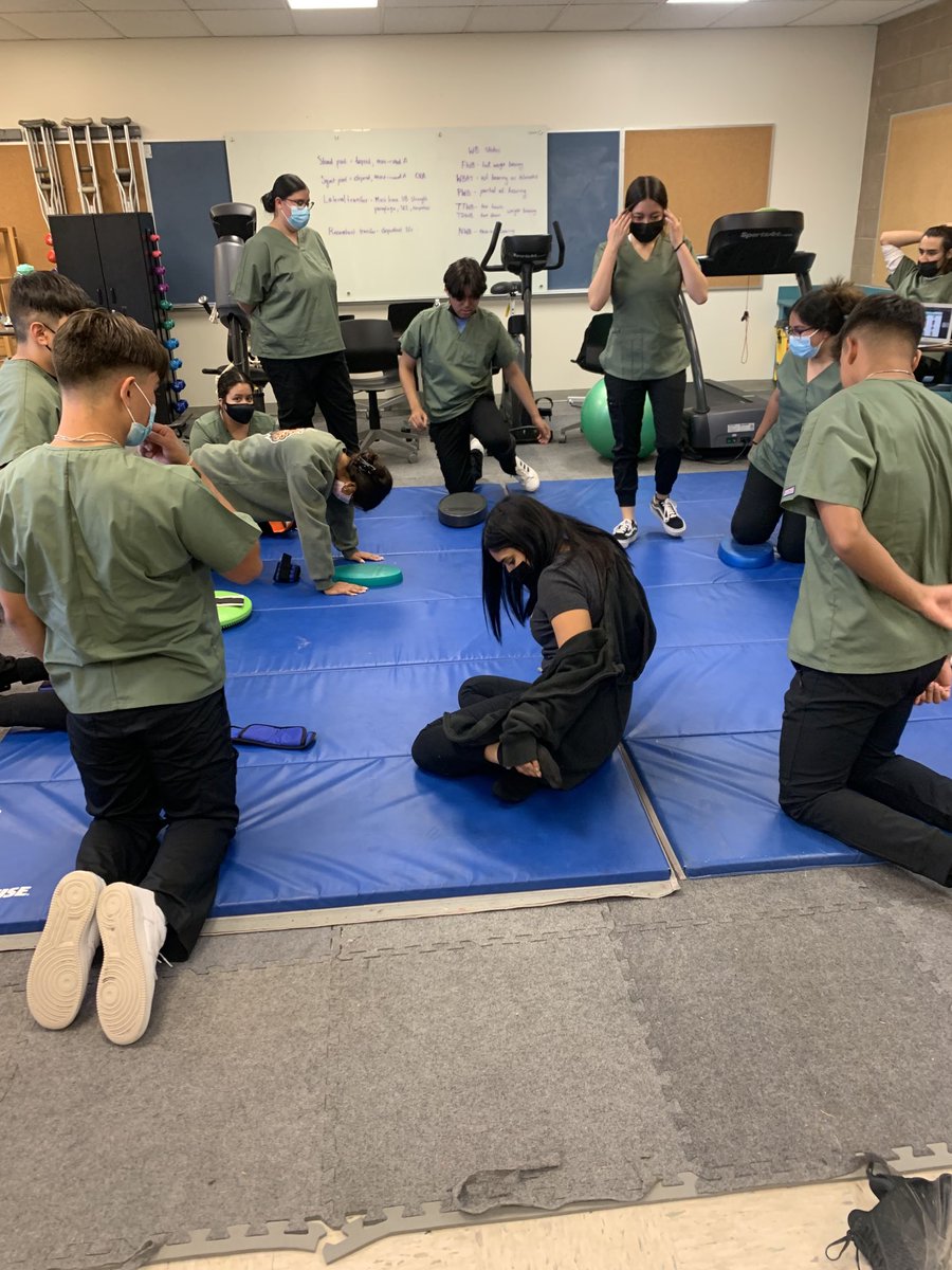 Maxine L. Silva Health Magnet High School tweet media