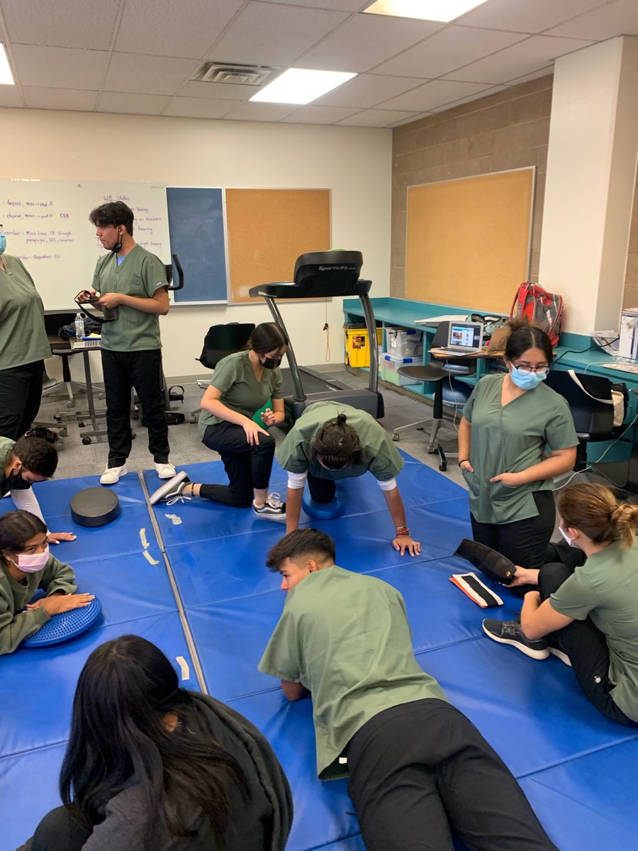 Our sports medicine students are learning how to isolate muscles! Thanks to our amazing HST teacher Mr. Uranga for preparing our students for their certification! 🩺 #Silva#Scholars