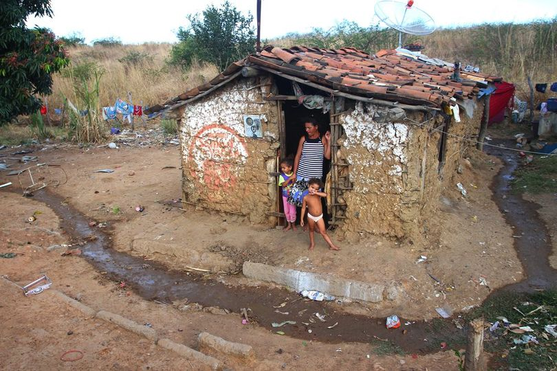 Dedico essa foto para todos os políticos e autoridades que recebem auxilio moradia.