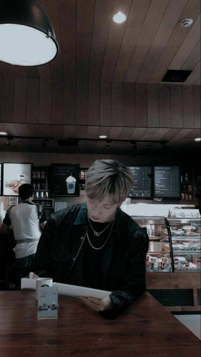 christope__'s tweet photo. • John Christopher lamdan

- bc fc. 
- 97’ liner
- new rp acc, not new to rp
— from @paghiihilom's au 'story behind himaya art '
-like and rt to be mutuals! https://t.co/CaBExcBdKi
