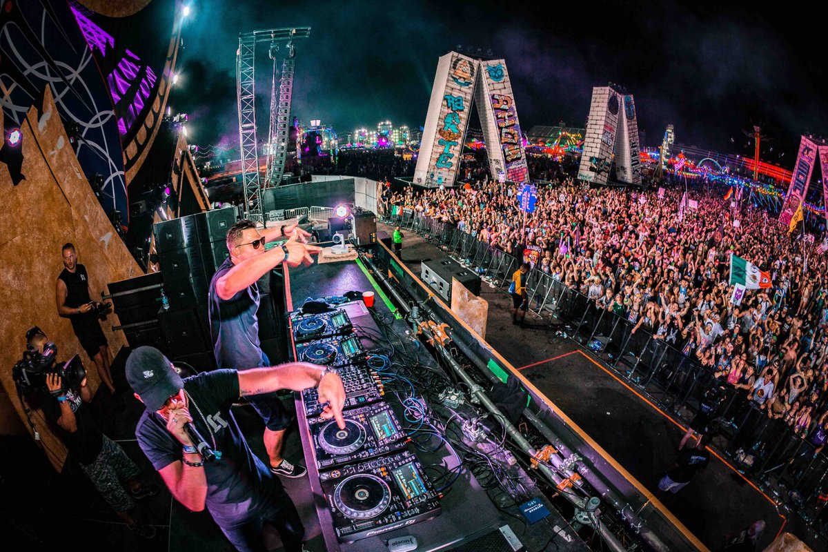 TrixtonMusic's tweet photo. Thank you guys for your  support! 🙏
#electronicmusic #edm  #edmfestivals #housemusic #dj https://t.co/JTF0MxFd1f