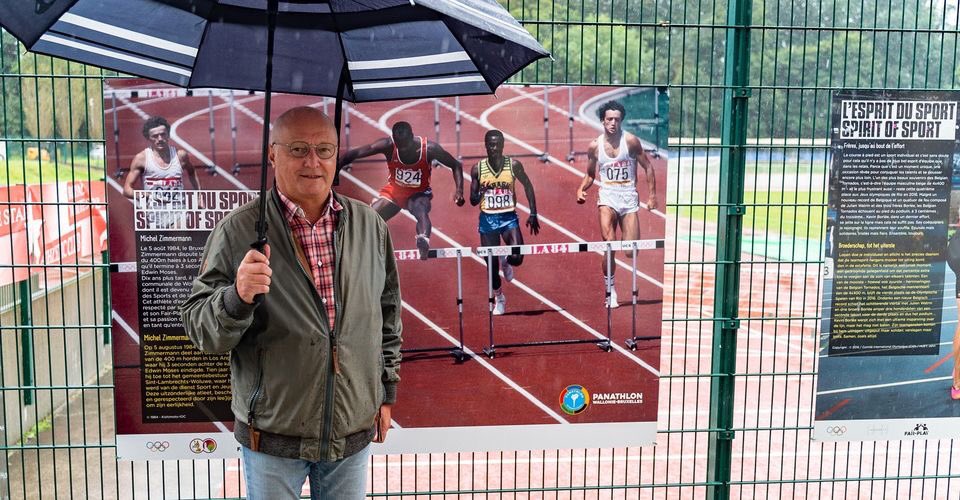A @1200WSLambert, on n’oublie pas les grands sportifs. Après avoir baptisé la piste au nom d’Emiel Puttemans, un panneau didactique au nom de Michel Zimmermann, finaliste olympique en 1984 et directeur du service des sports, a été inauguré ajd. 👍🏻 <a href="/ZimmermannKim95/">Kimberley Zimmermann</a> <a href="/philippevw/">Philippe Vande Weyer</a>