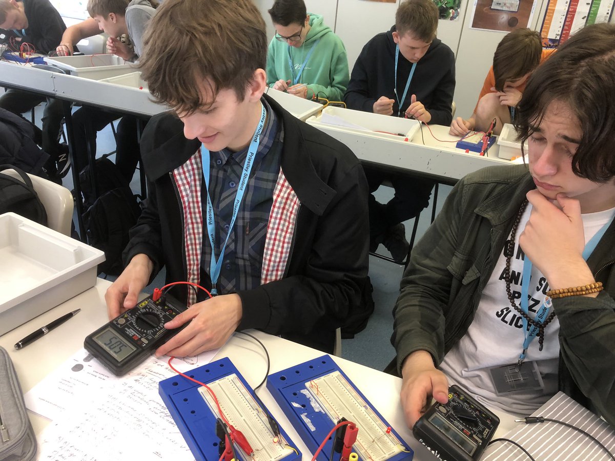 PriestleyPhys tweet media