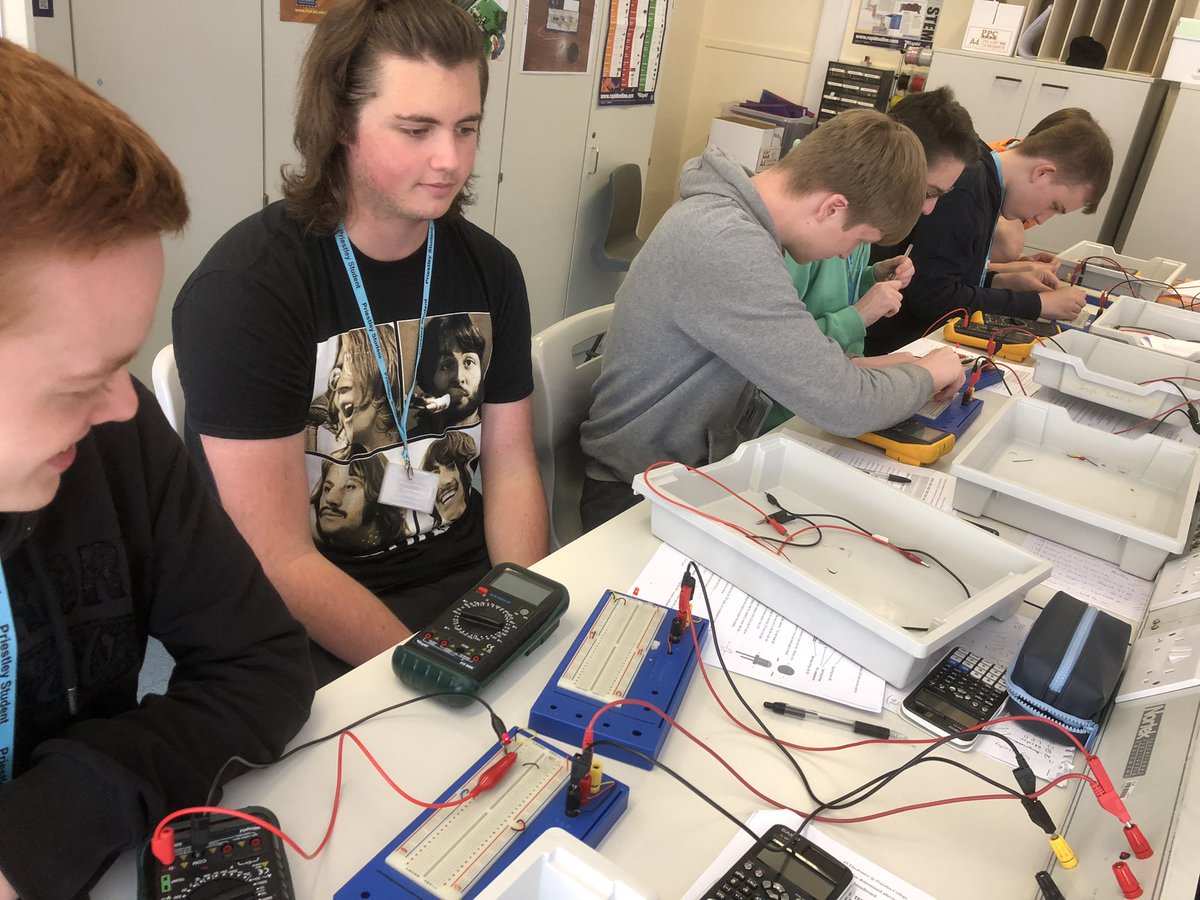 PriestleyPhys tweet media