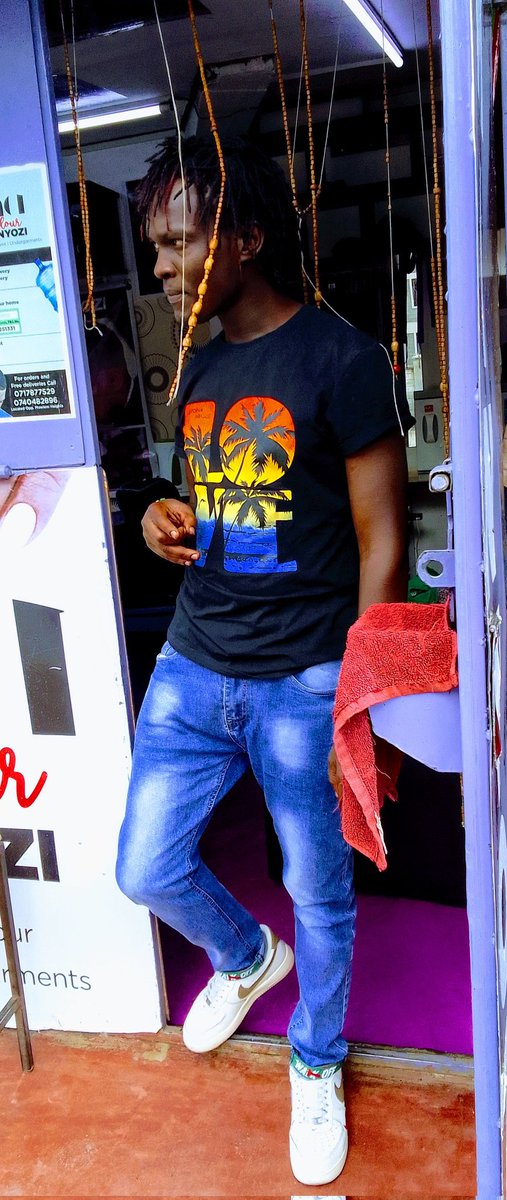 JahBossKenya1's tweet photo. #Antisocial
#TopChop https://t.co/Yr17q7YIAM