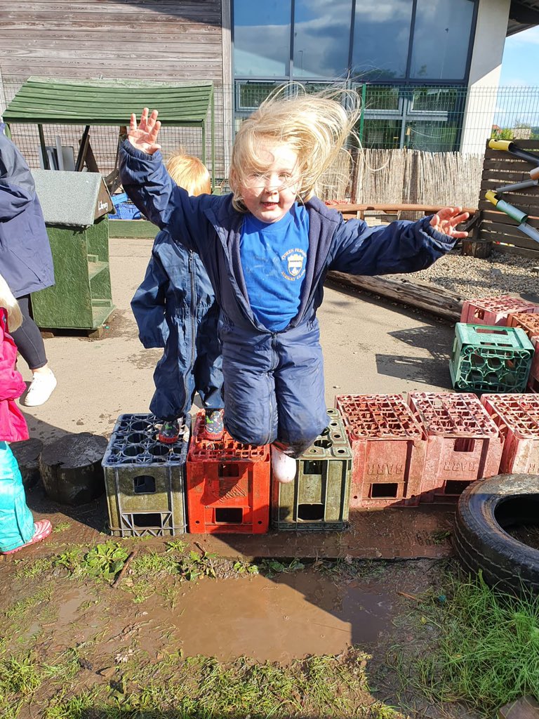 Cuiken_Primary's tweet photo. Nursery learners exploring water and developing gross motor skills. #engagedwithlearning https://t.co/TjghSIcHBK