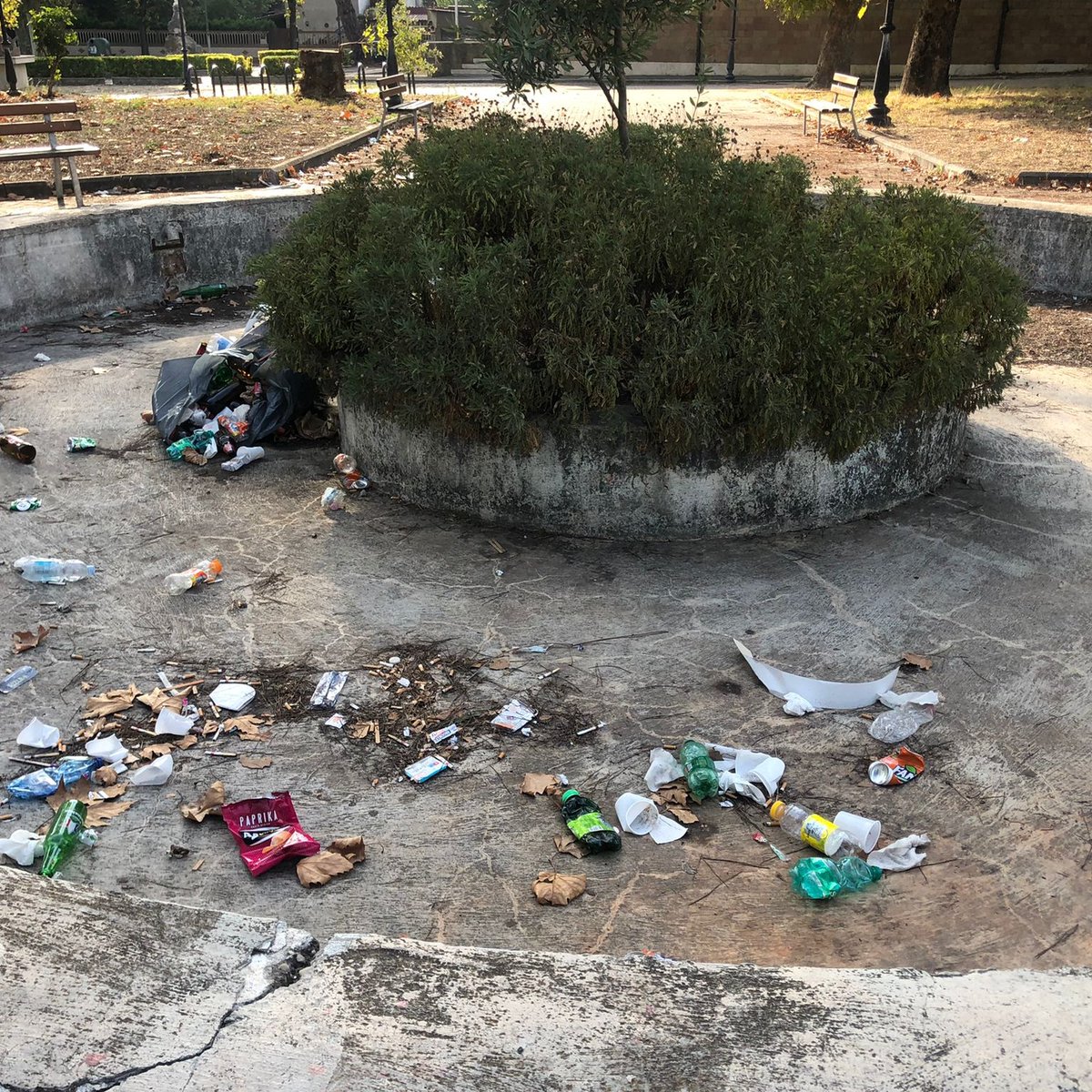 #Acilia, #Roma: fontana all'interno di un parco per bambini.

Basta, voltiamo pagina.
Maria c'è e si candida al Consiglio Comunale.

🗓️3 e 4 ottobre
🔵Scheda azzurra
✖️Barra il simbolo FI-Udc
✍️Scrivi Capozza 
<a href="/mpiacapozza/">Maria Capozza</a>  
#MariapeRoma #27settembre #elezioniamministrative2021