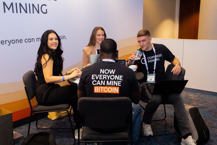 bitcoinErickF's tweet image. This time last week 🔥🔥🔥 #bitcoin #happymonday #Mainnet2021