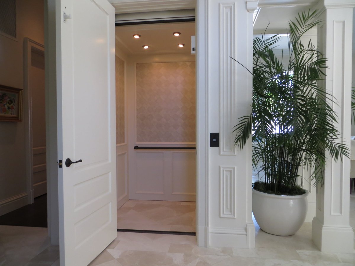 It's #MadeinStLucie Monday!
#SoutheastElevator in #FortPierce is the region's leader in the manufacture, installation and servicing of elevators for residential homes.  
Hiring elevator installers now! Pay $18-26/hr.
Learn more at seelevator.com