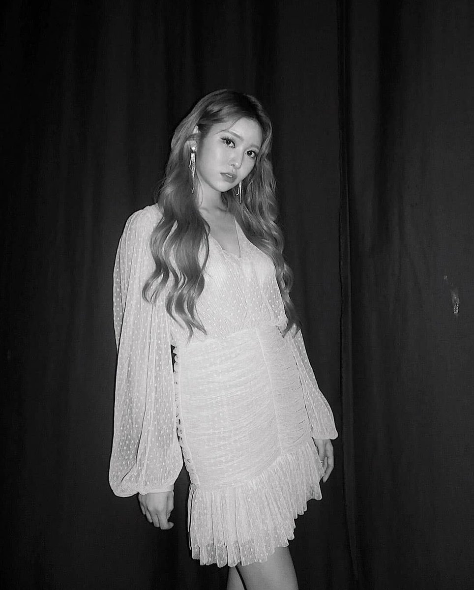 dailyjane97's tweet photo. #momoland #jane #kpop
#모모랜드 #제인 #モモランド #ジェーン https://t.co/uXbnPdjNbT