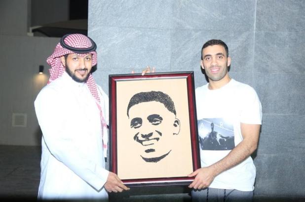 sauditoday24's tweet photo. بالخيوط والمسامير.. السعودي راشد الدباس يرسم لوحات إبداعية، مؤكدًا أن الفنان التشكيلي لا حدود لتطلعاته في ظل الدعم اللامحدود و رؤية المملكة.

@Rash77ed https://t.co/mFj8Wajcz5