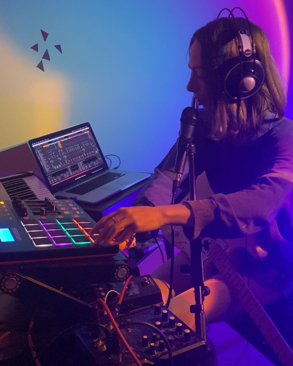 Elsa Hewitt (@elsahewittx) on Twitter photo live session airing tomorrow on <a href="/RoughTradeUS/">Rough Trade US</a> IGTV at 6pm EST 🎥 launching LUPA vinyls which are out this week 🎉🦋🕊️
roughtrade.com/us/elsa-hewitt… live session airing tomorrow on <a href="/RoughTradeUS/">Rough Trade US</a> IGTV at 6pm EST 🎥 launching LUPA vinyls which are out this week 🎉🦋🕊️
roughtrade.com/us/elsa-hewitt…
