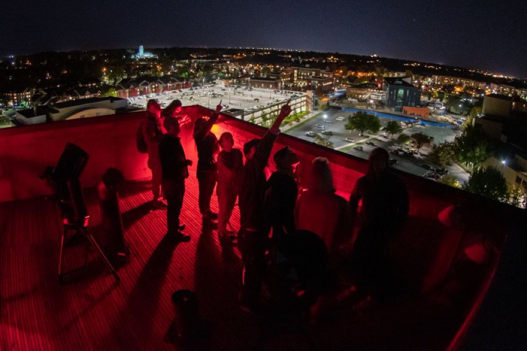 #BoiseState celebrates 5️⃣ years of @BroncoPhysics First Friday Astronomy series that has enlightened and inspired countless students and members of the community through lectures and stargazing events since 2016. Congrats @decaelus + @astrobroncos! 🌟 boi.st/2XuZqSI