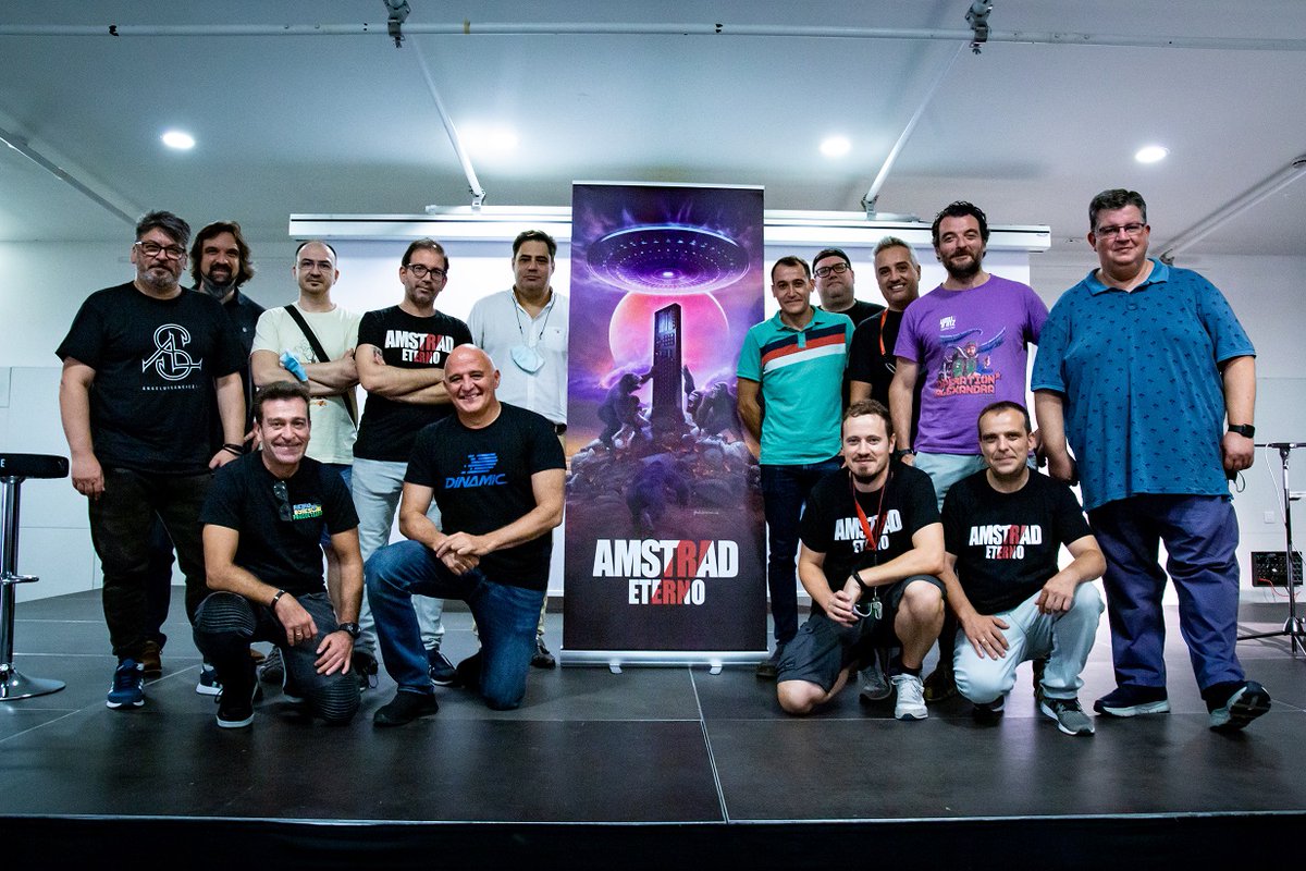AmstradEterno's tweet photo. Se acabó la 5ª edición de #AmstradEterno. Sólo queda dar las gracias a los que pusisteis stand, a los que ayudasteis, a los que nos visitasteis y a los pedazo de ponentes que vinieron sin pedir nada a cambio. Sois muy grandes. Sinceramente, GRACIAS A TODOS. (Foto: Marc Lozano) https://t.co/iEgc6fZnWr