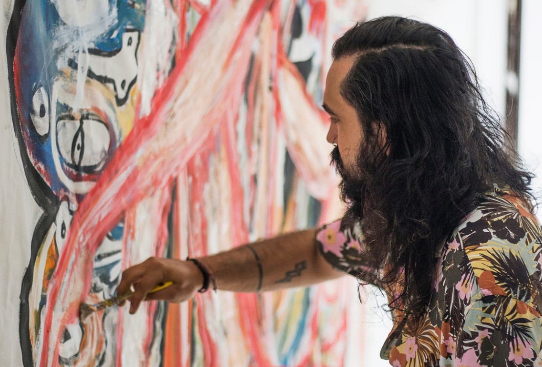 KnownOrigin.io tweet media