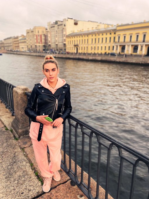 Осень#джаз#улыбки#погодакайф♌️☀️💋🍁 https://t.co/bTKqanOOVy