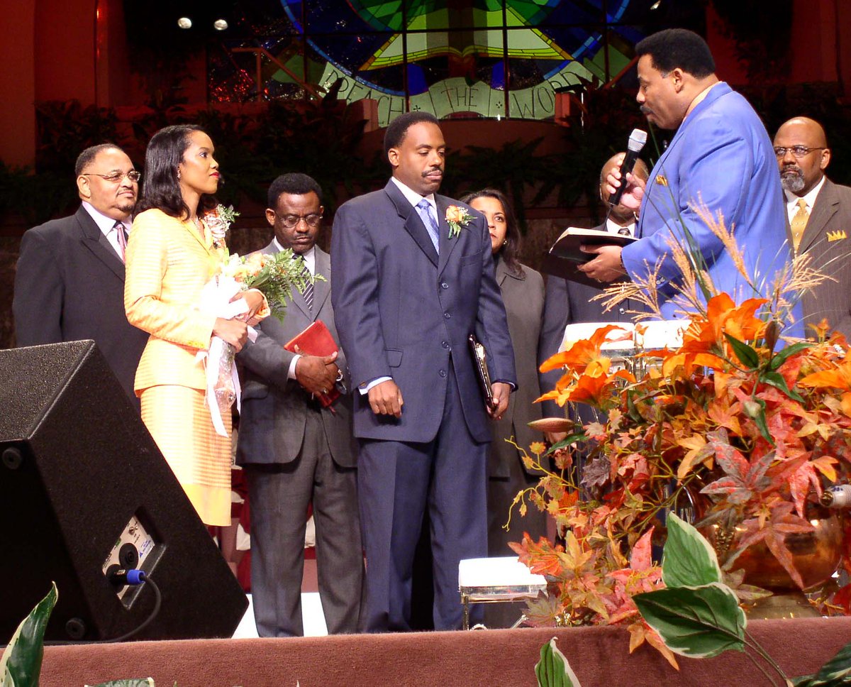 nlifefellowship's tweet photo. It's Anniversary week here at New Life Fellowship, and we are excited to celebrate 18 years of existence on October 3rd! We start this week where it all began, in 2003 when Dr. Pugh and First Lady Jackie Pugh left Oak Cliff Bible Fellowship to start a Church in South Arlington! https://t.co/IfXBzYnlLV