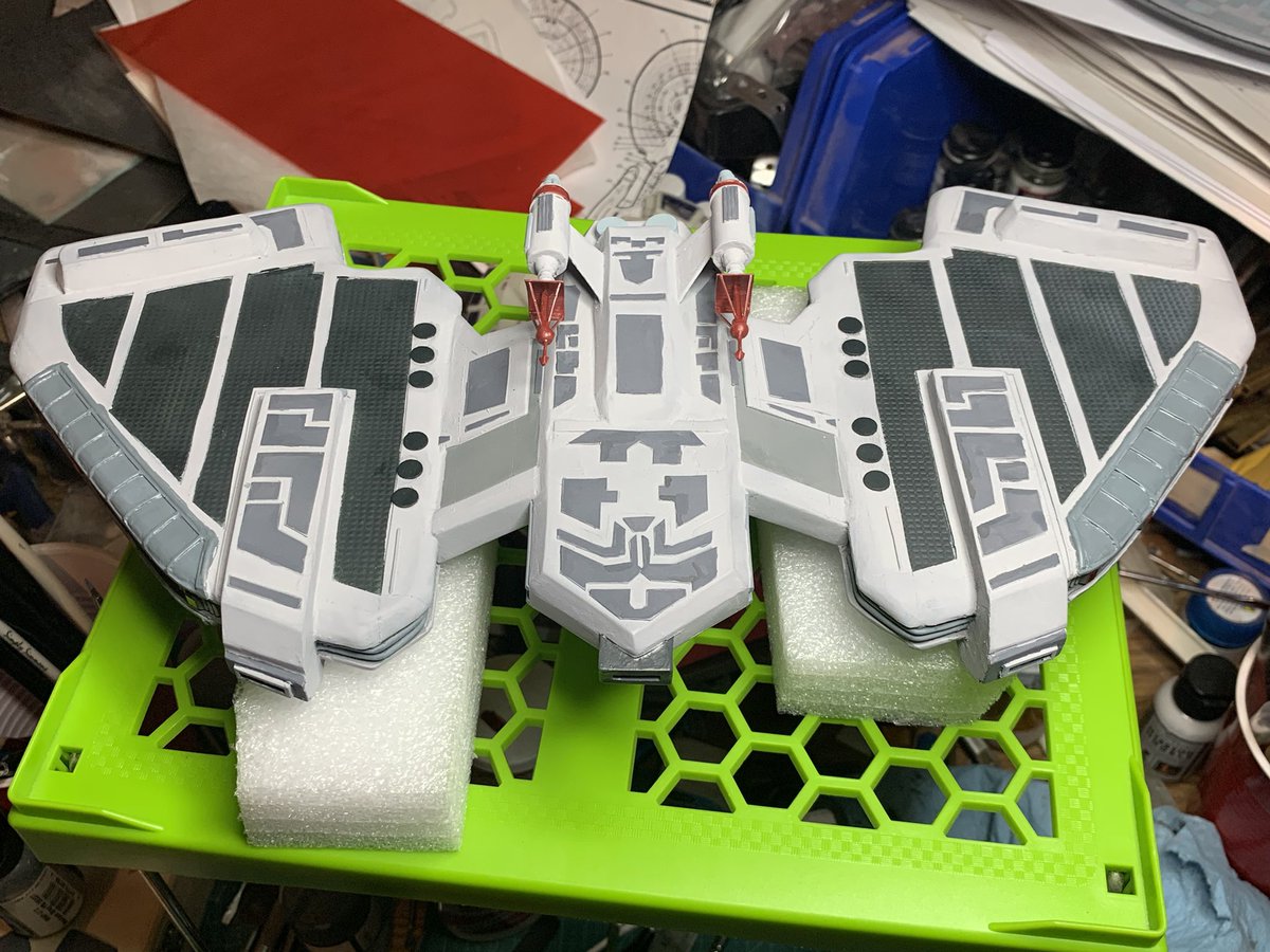 BHGKurama's tweet photo. Mission pod for the USS Tetryon is done with its detail painting, for the most part. Some spots to touch up and that I missed but I want to to dry before I mess with it. #StarTrek #StarTrekModel #1400Scale #NebulaClass #USSTetryon https://t.co/vmViHCmQwT