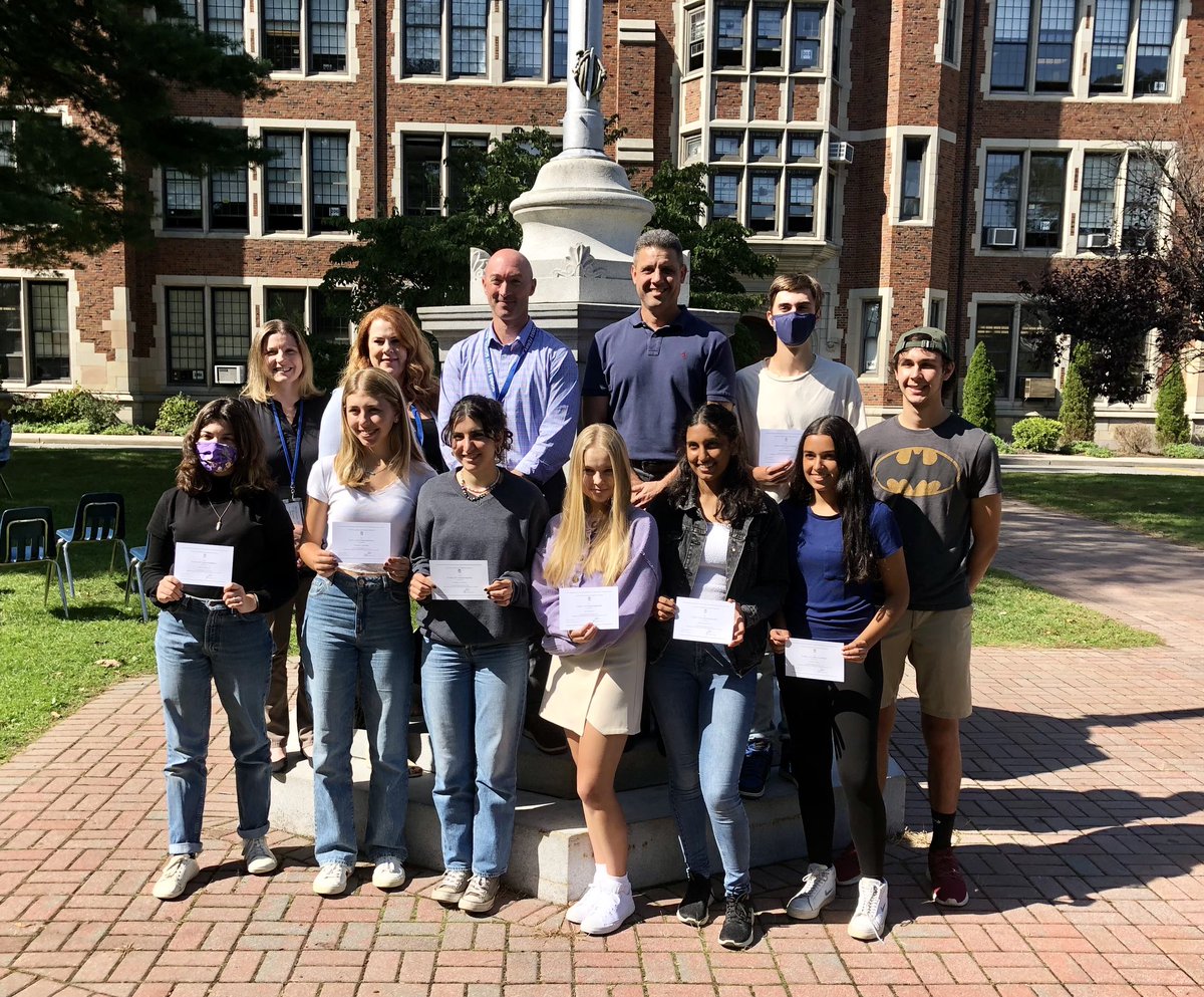 Congratulations to our National Merit Scholars! 7 Commended and 2 Semi-Finalists - awesome representation from the Class of 2022!