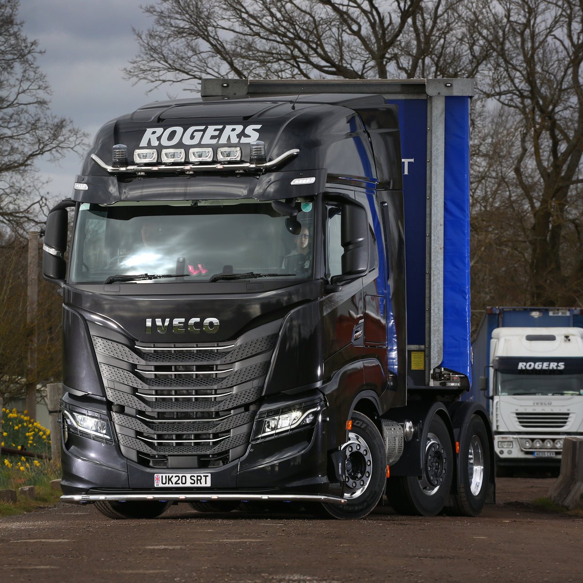IVECOUK's tweet photo. It's IVECO S-WAY September, so we're taking a look at some of the stunning examples that have hit the UKs roads so far. Take a ride with us... 
Always spotless, What's shinier, the paint or aluminium? @RogersTransport have since ordered another 2 from @HendyGroup 
#DriveTheNewWAY https://t.co/3HNzlh0rnU