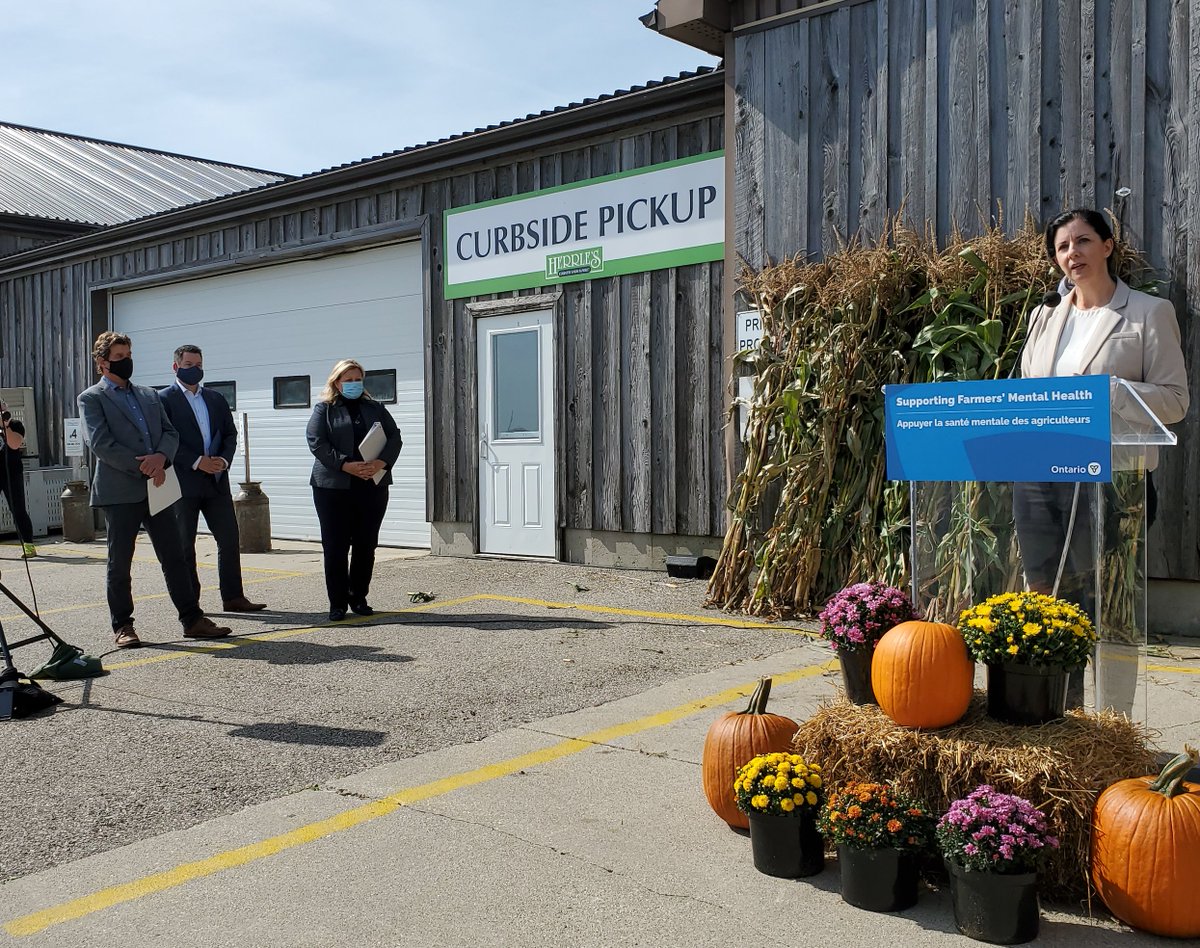 OntarioFarms's tweet photo. OFA is excited to be partnering with @CMHA_NTL to expand the In The Know initiative. The mental wellness of Ontario's farmers is one of our strategic priorities, and we appreciate the opportunity to increase awareness in order to better support our members. https://t.co/b6ROlh9xAT