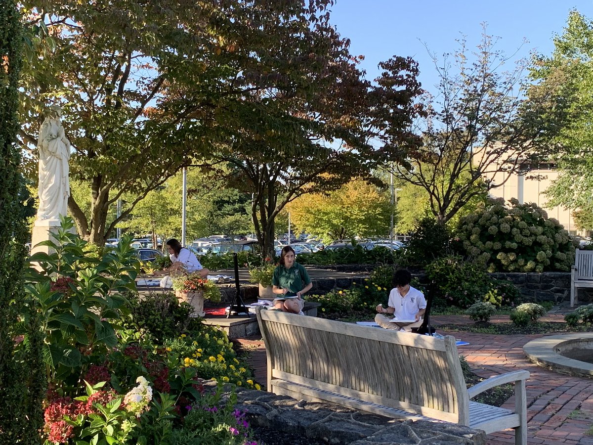 ArchmereAcademy's tweet photo. Junior Portfolio class completing Plein Air paintings of the Patio this morning!

Connecting the historical beauty of the Archmere Patio to the French Impressionists...C'est magnifique! 🎨 ✨

#CampusLife #Artists #Archmere #Painting #WellRounded #Best4Years https://t.co/qgAjGQ6sGL
