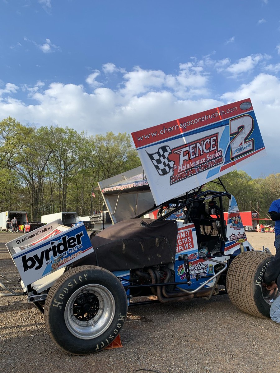 Amain_podcast's tweet photo. We had 23 cars rock our decal this year and 4 of them won track championships!🏁 

#2 AJ Flick 410 Sprint Car Lernerville Speedway 

#51 Brian Stivenson Modlite Blanket Hill Speedway

#3 James Horwat 270 Micro Blanket Hill Speedway

#27 Deryk Jones Jr Sprint Blanket Hill Speedway https://t.co/LvoM7HsppZ