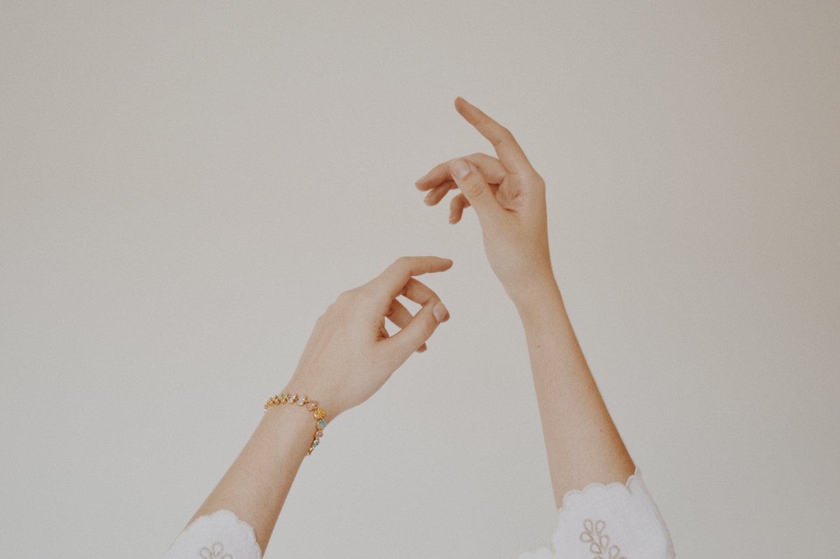 TonsorialTulsa's tweet photo. Ever had a Hot Paraffin Hand Massage? Stop by our shop and let us introduce you to the best treatment: a warm oil-based wax to help soothe and provide pain relief to sore hands. 

#tulsa #tonsorial #barbershop https://t.co/o62X6Rbl2C