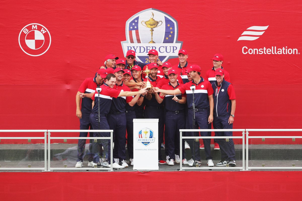 JordanSpieth's tweet photo. The best week with this team and these fans!! 🇺🇸 @RyderCupUSA @stevestricker https://t.co/dsIWKsVLZf