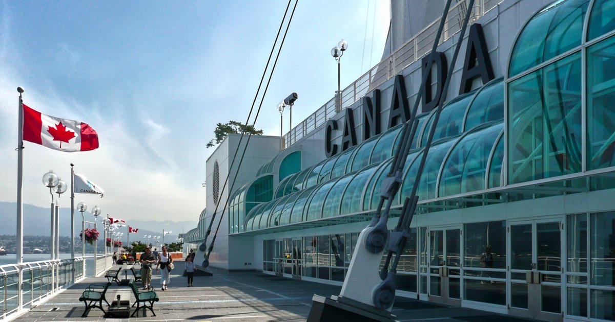 Nurses in Canada are being empowered to make decisions, educate patients, and develop therapeutic relationships with them in order to help them achieve their health goals. 
Decide for yourself, realize your potential, and choose a path that suits you best.