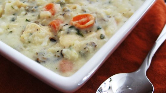 TalkaliciousTS's tweet photo. This #recipe for creamy chicken and wild rice is excellent and simple to prepare! Here's how to make it:  https://t.co/pWP6wAUAvg #Food #WildRiceSoup https://t.co/BcEuQXJpBC