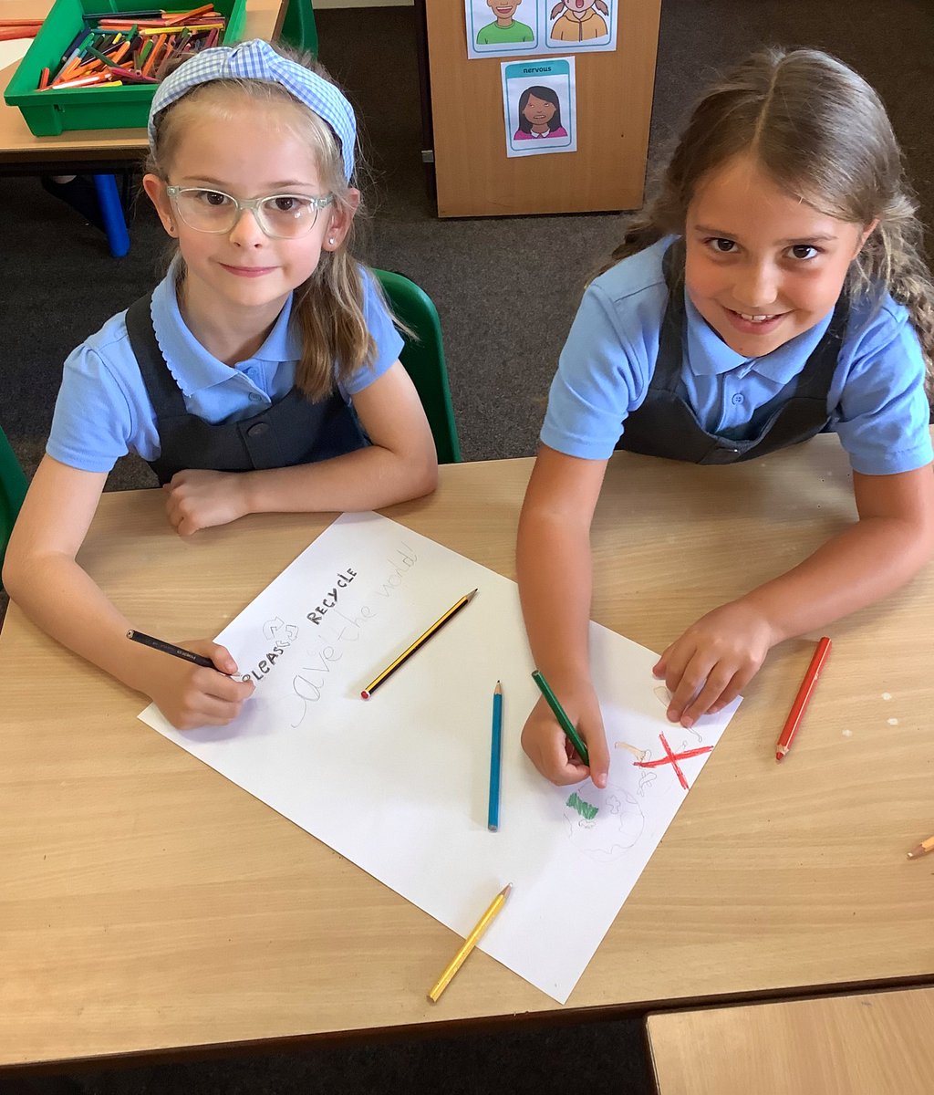 MissBowenGreen1's tweet photo. 3A enjoyed learning all about recycling last week, and created some fantastic posters for #nationalrecyclingweek @BsjsCouncil @BramleyJunior https://t.co/KS9Rd8tJto