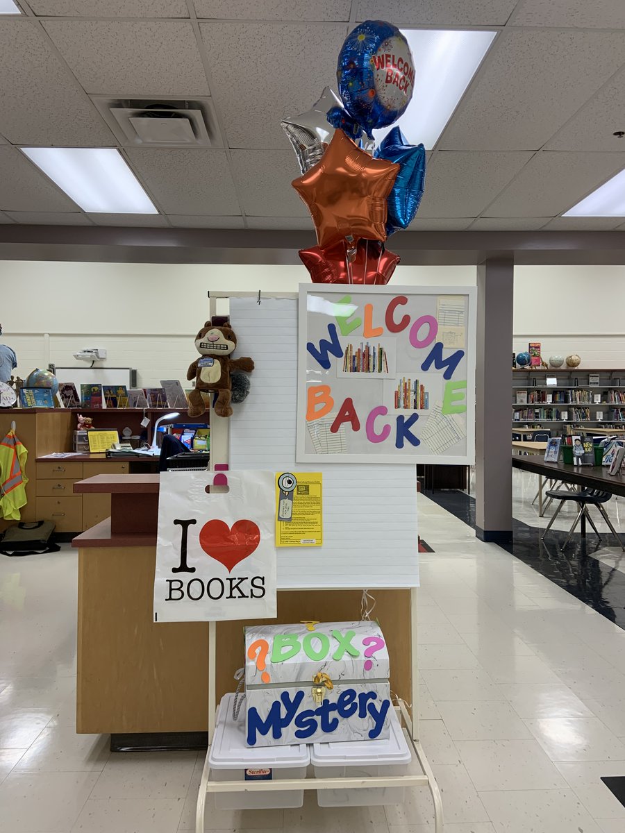 "Check Out" the most wonderful time of the year. Book exchanges are happening again <a href="/StMargaretDP/">St. Margaret of Scotland Elementary School DPCDSB</a>. Welcome back! The books missed you:)
#ILoveBooks