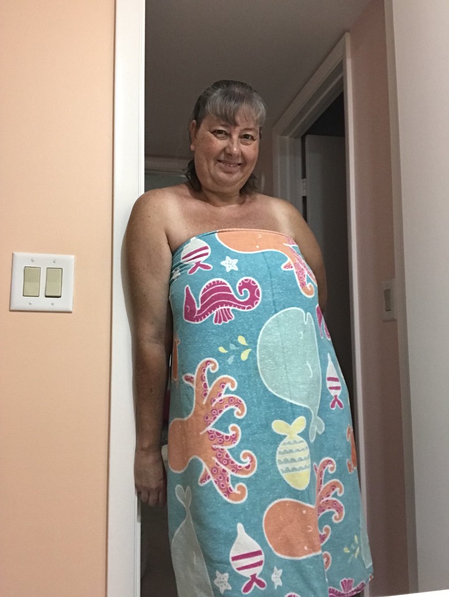 snugglecuddle44's tweet photo. I love taking shower 🚿 pics https://t.co/EyO2pHF6c6