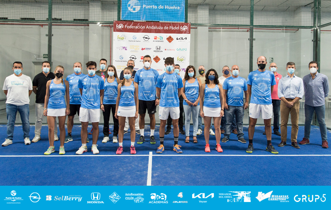 faponline's tweet photo. 📢¡Así lucirán las selecciones provinciales de #Huelva!
✳️Una docena de empresas apoya a los combinados onubenses de Menores, de Veteranos y Absolutos que disputarán los próximox campeonatos de Andalucía. 

📝Más info: https://t.co/9ZoQi24Wyb

#FAP #SomosFAP #padel https://t.co/zNFrc2K0yH