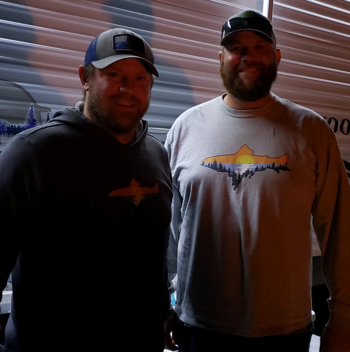 EhFishAl1's tweet image. Fan Shot of the Week!! Just a couple of dudes making their shirts look handsome. If YOU want to make a shirt look handsome or pretty head over to our stores!
ehfishal.myspreadshop.com                     or
ehfishal-2.creator-spring.com
#PureMichigan #upperpeninsula #UP #ehfishal