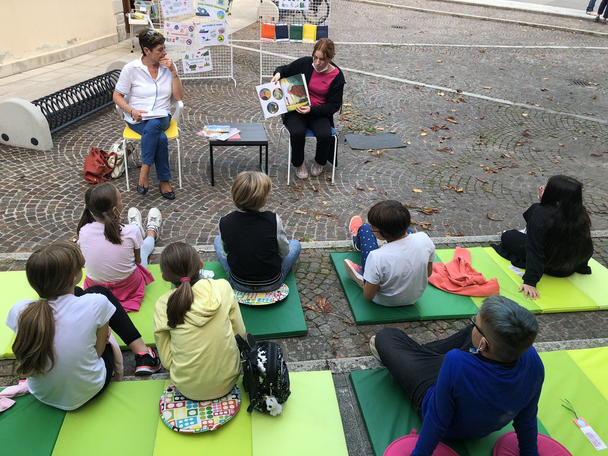 BiblioRonchi's tweet photo. La nostra biblioteca aderisce al #Bibliopride che ques’anno ha come tema “Le biblioteche per l’Agenda 2030”. Alle Letture per il clima” seguono videoletture e buone pratiche per rendere più ecologica e sostenibile la biblioteca.#Bibliopride2021 ##Agenda2030 https://t.co/PjVt35c92u