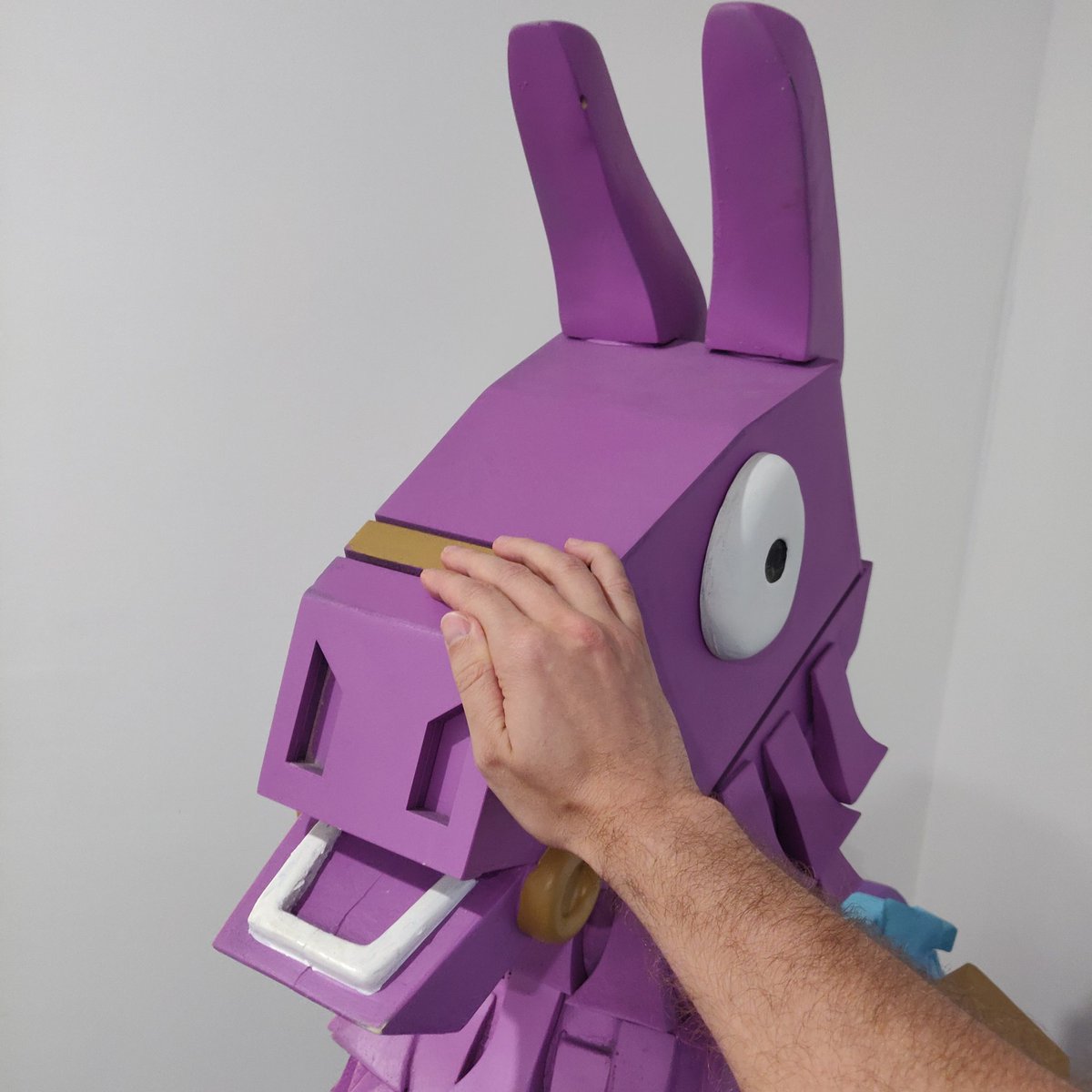 CM_Tokaj's tweet image. C'est reparti pour un tour ! 

J'ai pris la direction de l'équipe Marketing Operations Europe et MENA au sein d'Epic Games ce matin. Un de mes anciens collègues a été TRÈS convaincant... 😉

Je deviens bénévole pour Dillyhub, un projet qui continue de me tenir à coeur 🙂